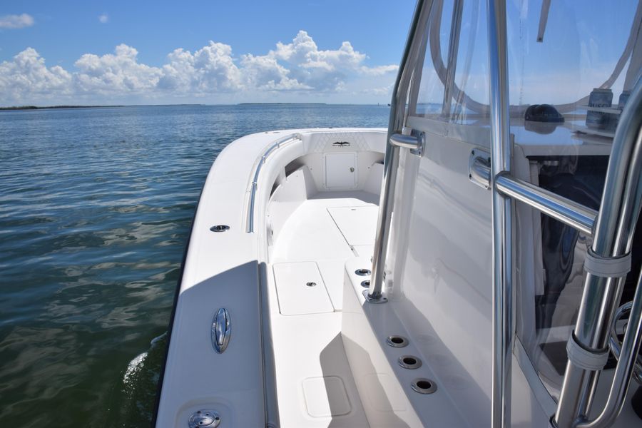 2010 Invincible 36