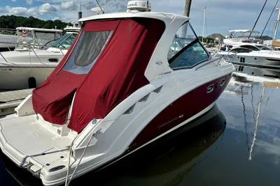 Chaparral 310 Signature