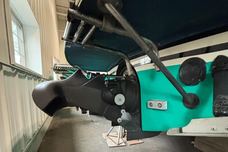 Wayfarer Yacht Photos Pics 2002 Hinckley Talaria 29C boat stern with visible propeller and rudder components.