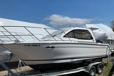Cutwater C-242 Coupe