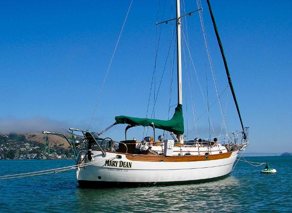 1980 Hans Christian 33