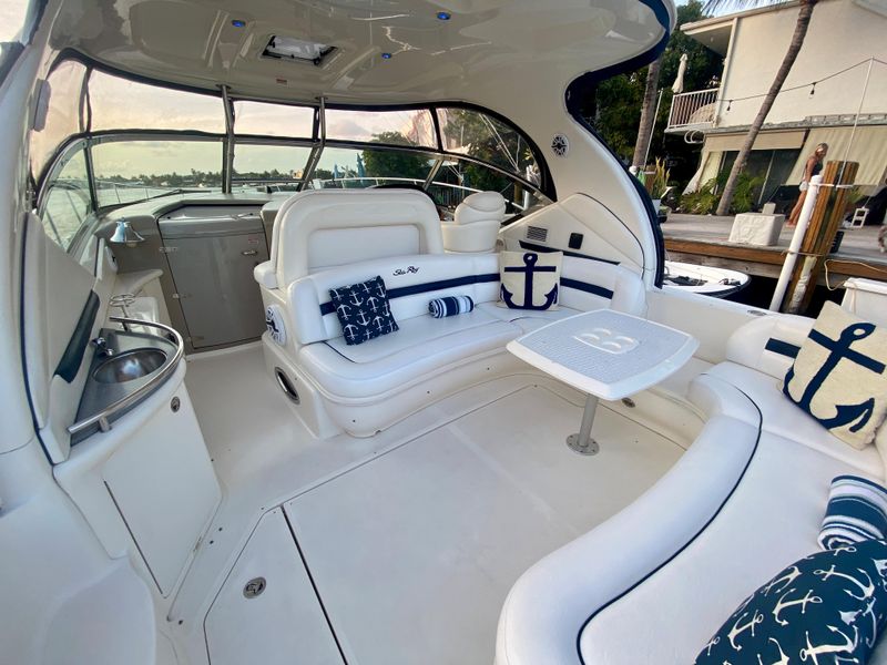 2005 Sea Ray 420 Sundancer