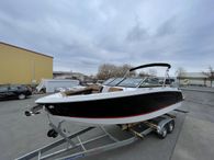 2021 Cobalt R6 -Kommissionsboot-