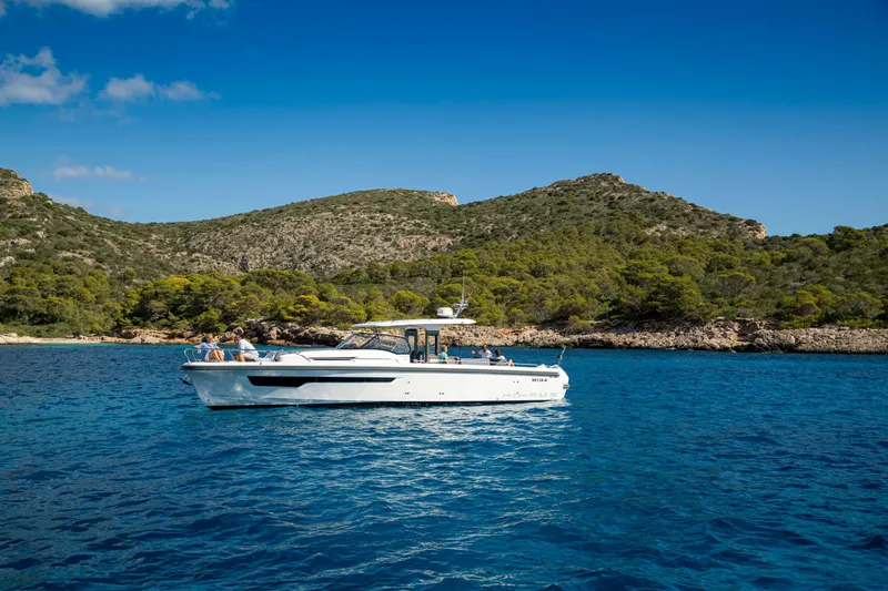 2026 Nimbus Tender 11 Yacht Photos Pics Nimbus Tender 11- Port profile on the water