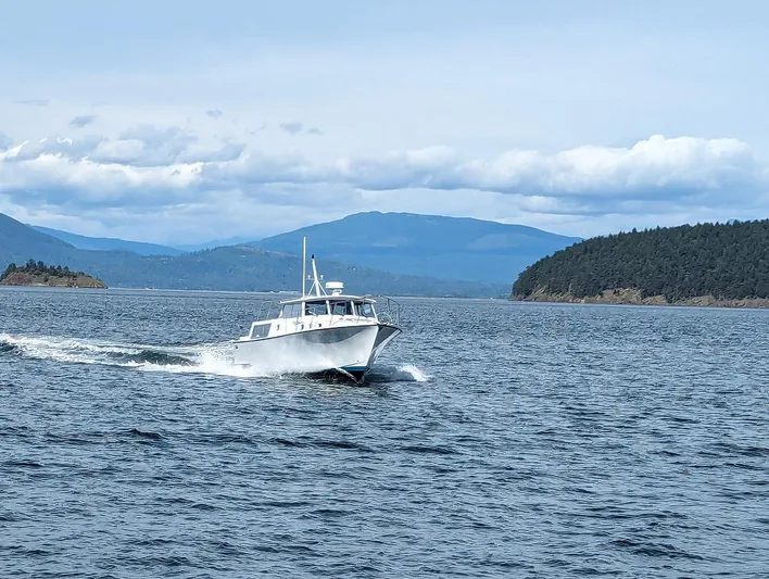 Windy Point Yacht Photos Pics 