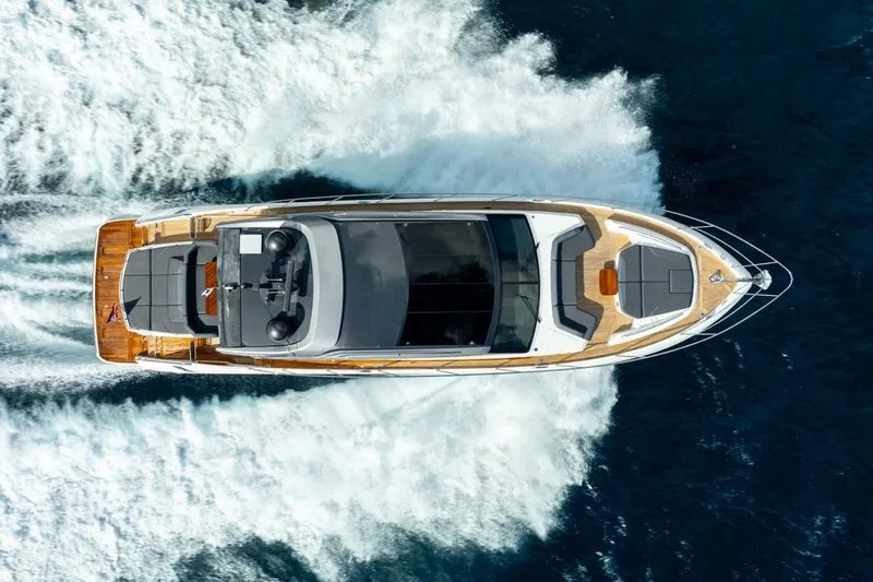 Fly By Yacht Photos Pics 