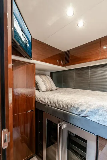 Fly By Yacht Photos Pics 