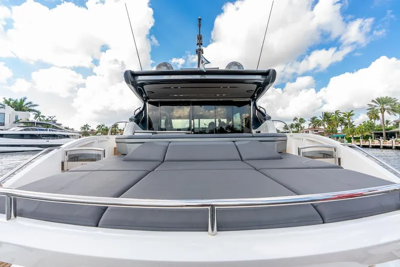 Fly By Yacht Photos Pics 