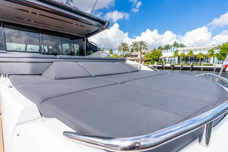 Fly By Yacht Photos Pics 