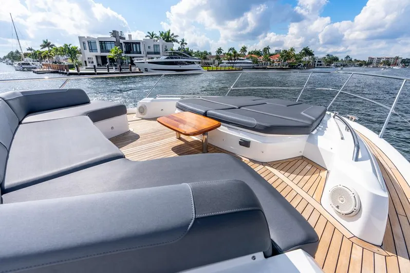 Fly By Yacht Photos Pics 