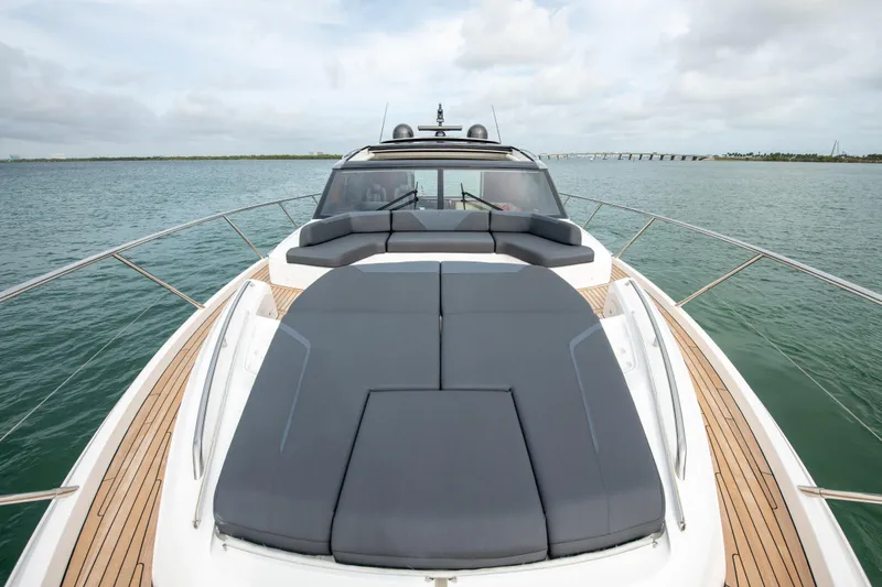 Fly By Yacht Photos Pics 