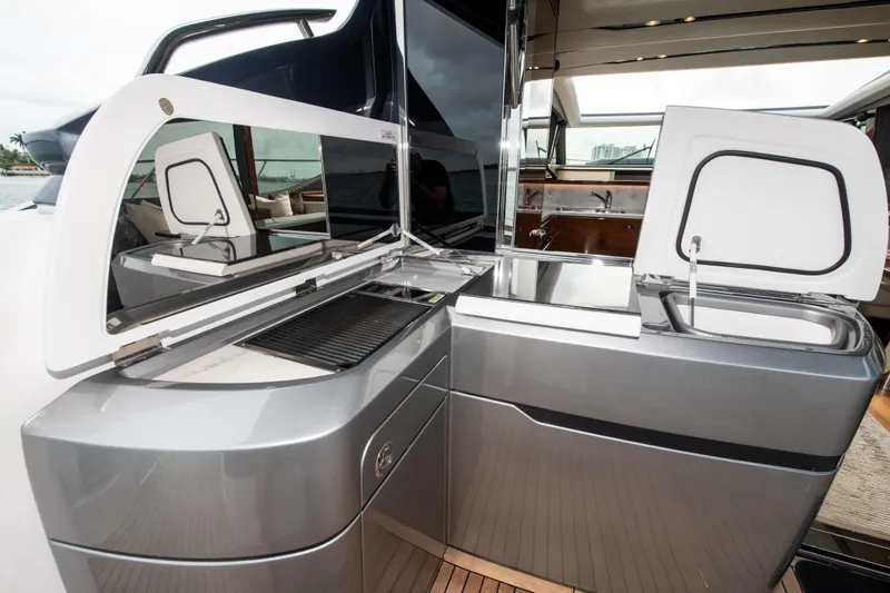 Fly By Yacht Photos Pics 