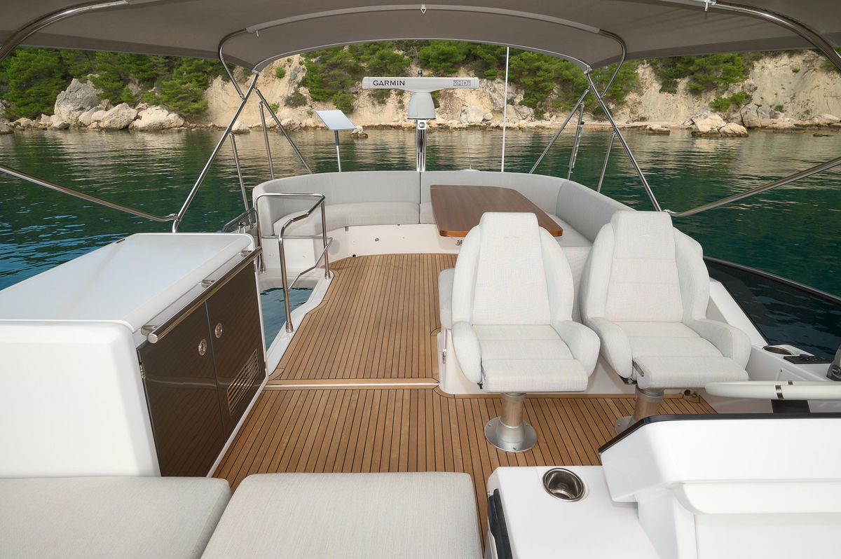 2023 Azimut 55 