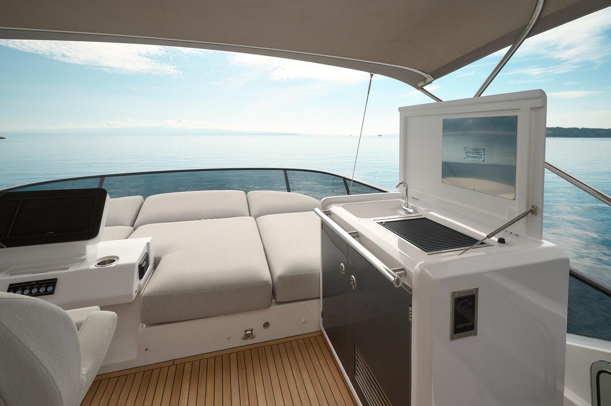 2023 Azimut 55 