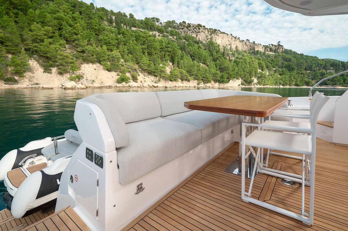 2023 Azimut 55 
