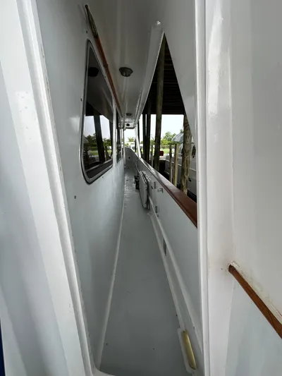 Ranger Yacht Photos Pics Side deck view of 1986 Cheoy Lee 66 Long Range Motor Yacht.