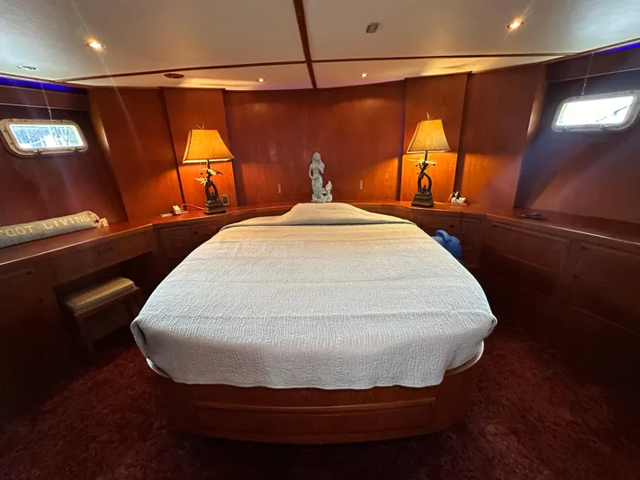 Ranger Yacht Photos Pics 