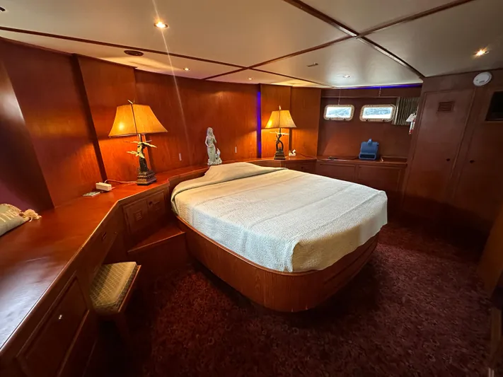 Ranger Yacht Photos Pics 