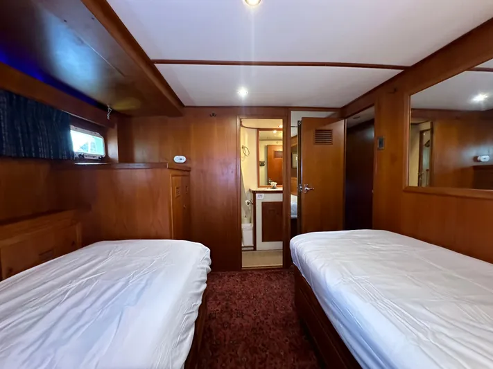 Ranger Yacht Photos Pics 