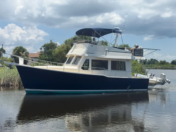 Andiamo Yacht Photos Pics 