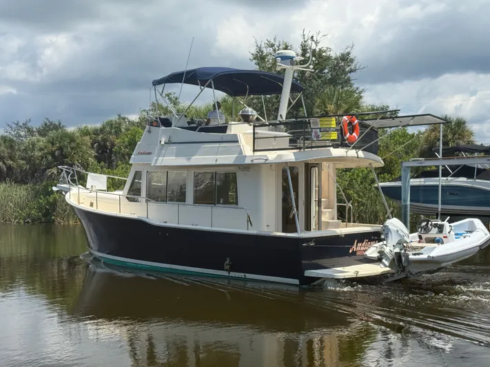 Andiamo Yacht Photos Pics 