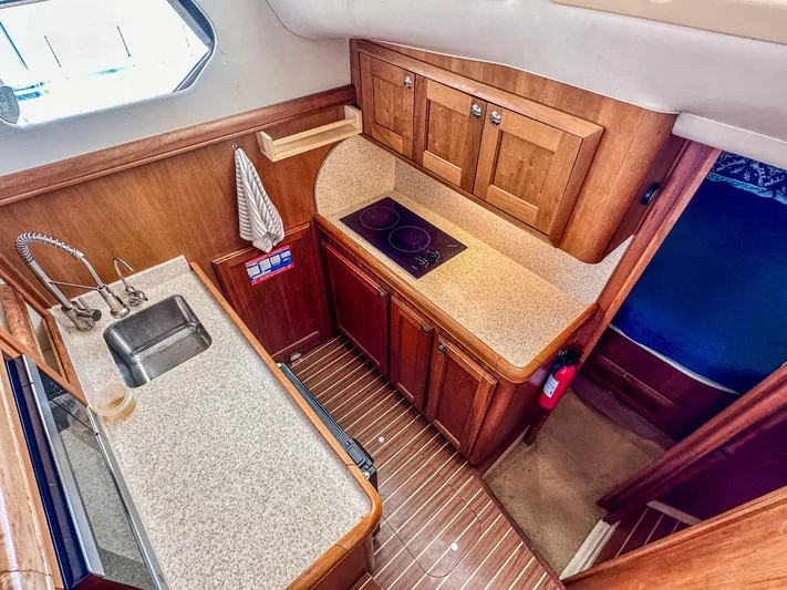 Andiamo Yacht Photos Pics 