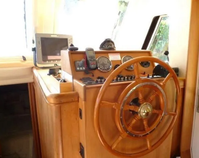 Andiamo Yacht Photos Pics 