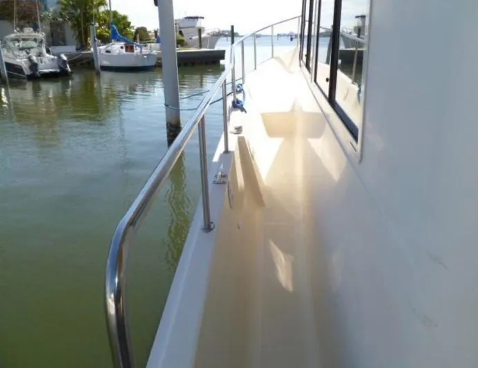 Andiamo Yacht Photos Pics 