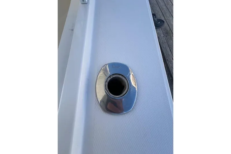 Tesoro Mio Yacht Photos Pics Chrome rod holder on 2017 Regulator 31 boat deck.