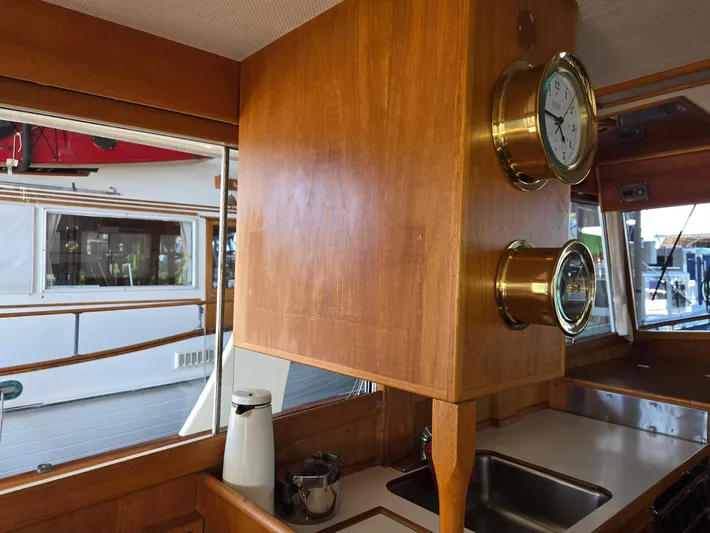 Carina Yacht Photos Pics 