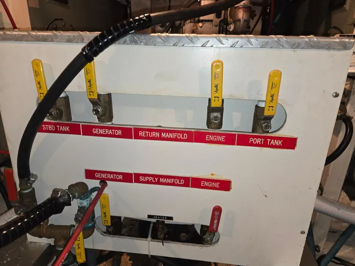 Carina Yacht Photos Pics 