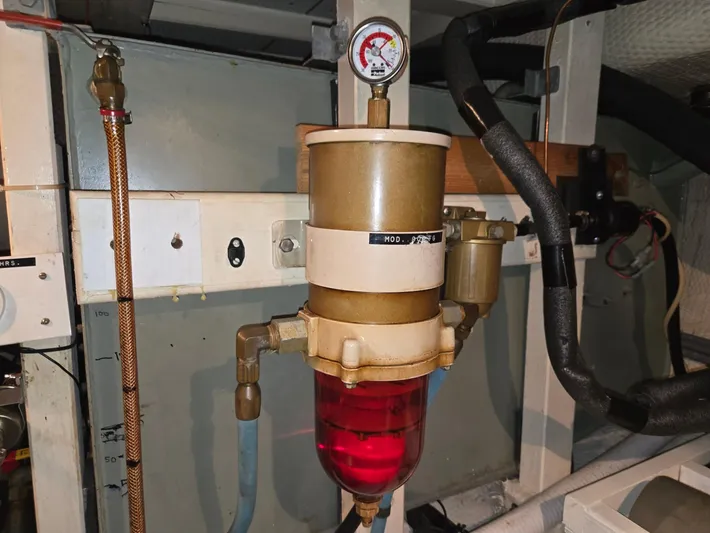 Carina Yacht Photos Pics 