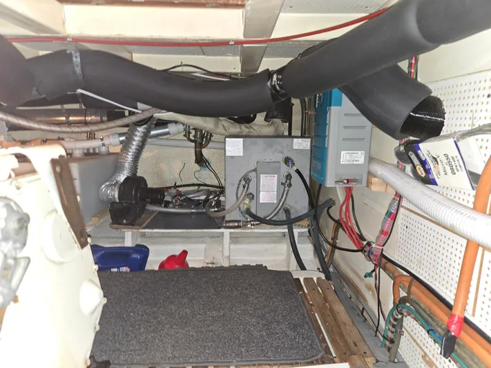 Carina Yacht Photos Pics 