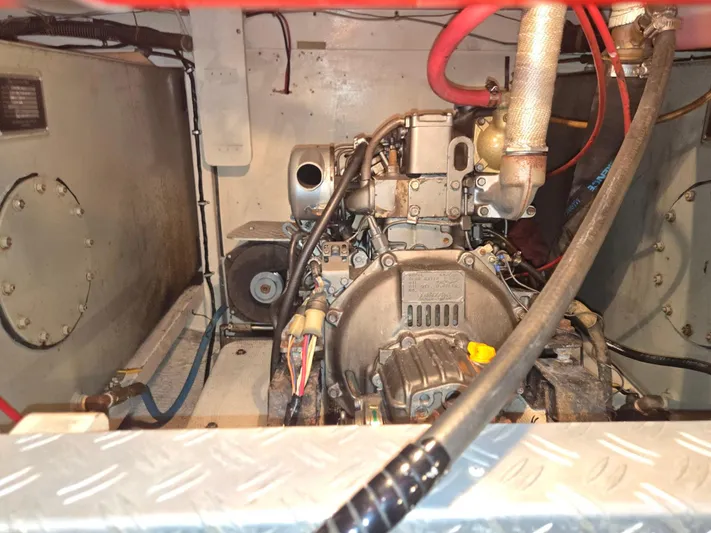 Carina Yacht Photos Pics 