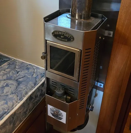 Carina Yacht Photos Pics 