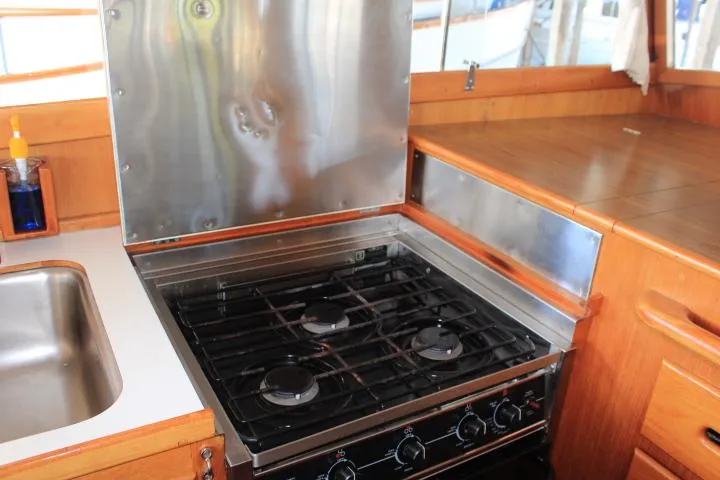 Carina Yacht Photos Pics 