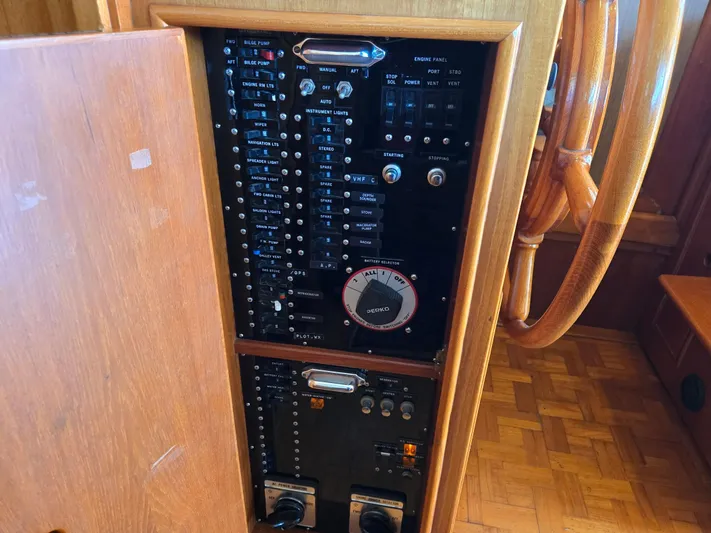 Carina Yacht Photos Pics 