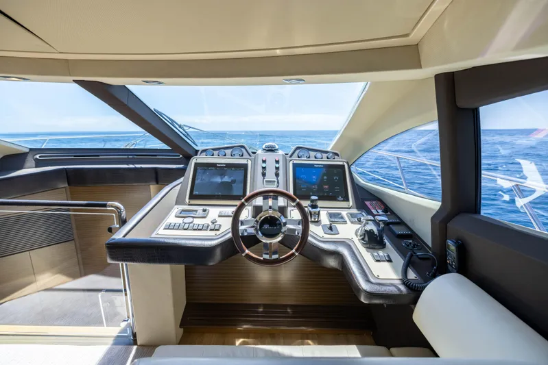 A/sea Yacht Photos Pics Azimut 64 A/Sea - Interior Helm