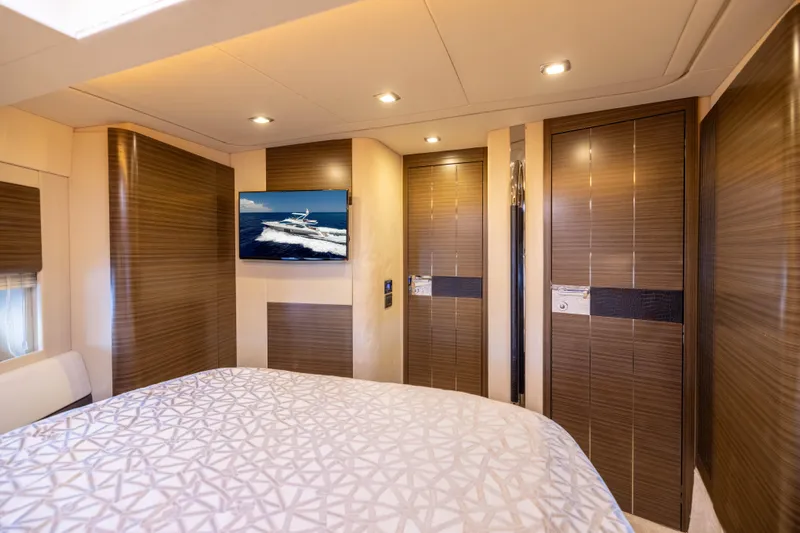 A/sea Yacht Photos Pics Azimut 64 A/Sea - Interior Guest Stateroom