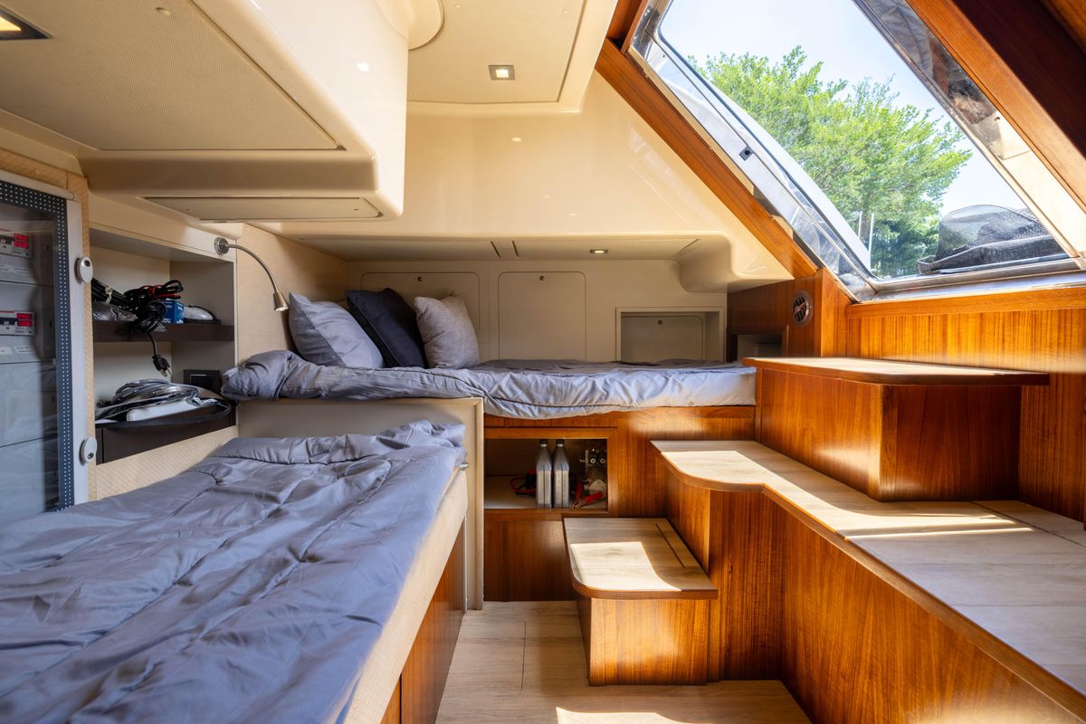 2015 Azimut 64 