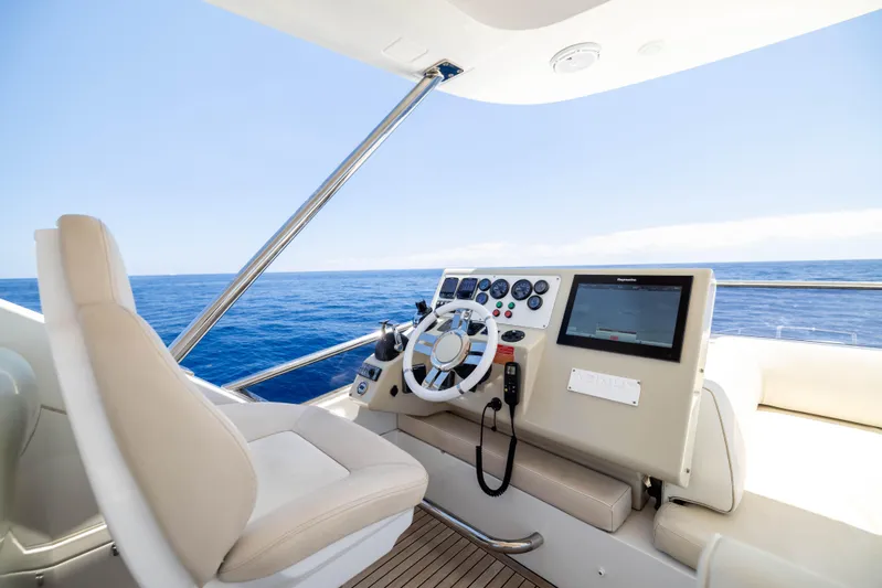 A/sea Yacht Photos Pics Azimut 64 A/Sea - Flybridge