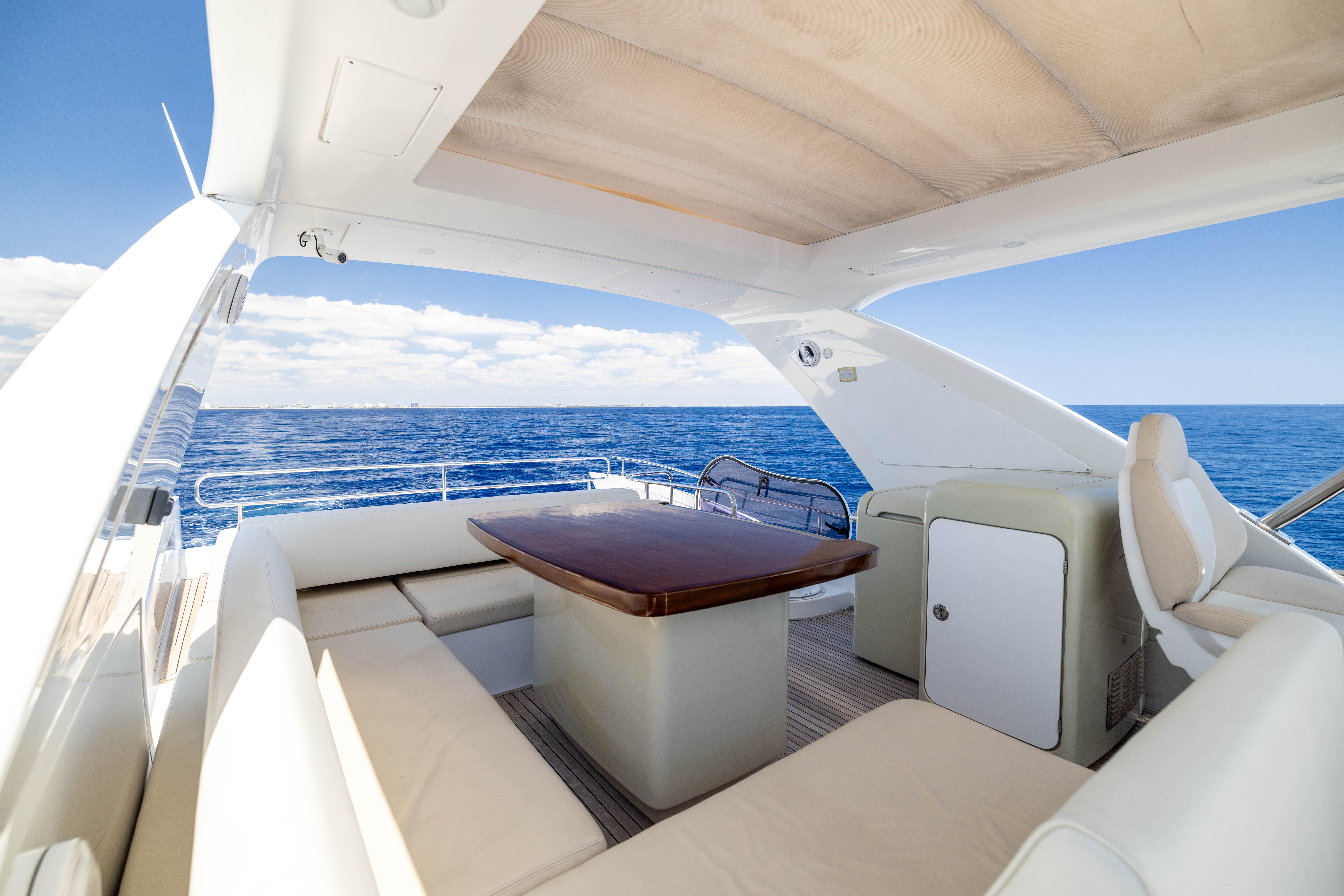 Yacht Photo 54