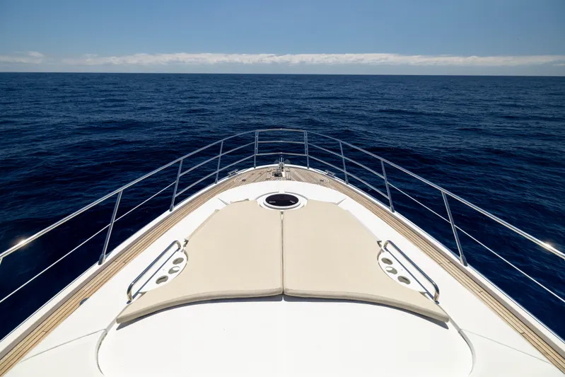 A/sea Yacht Photos Pics Azimut 64 A/Sea - Exterior Bow