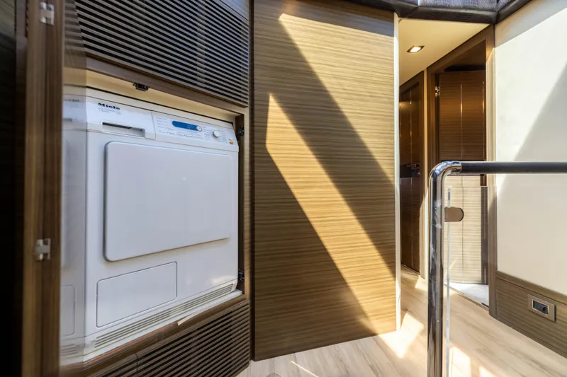 A/sea Yacht Photos Pics Azimut 64 A/Sea - Interior Companionway