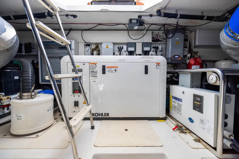 A/sea Yacht Photos Pics Azimut 64 A/Sea - Engine Room