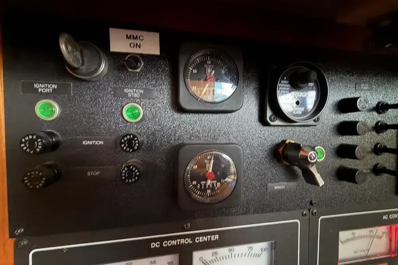 "sarona Ii" Yacht Photos Pics Control panel of a 1994 Tollycraft 45 Cockpit Motor Yacht with gauges and switches.