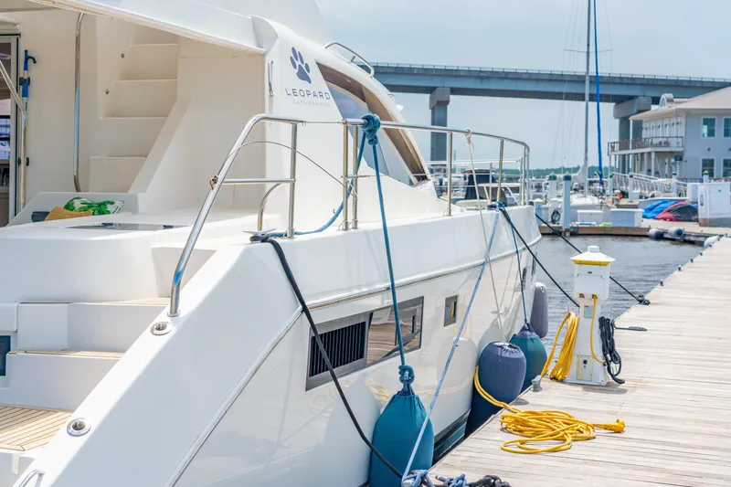 Blue Palmetto Yacht Photos Pics 