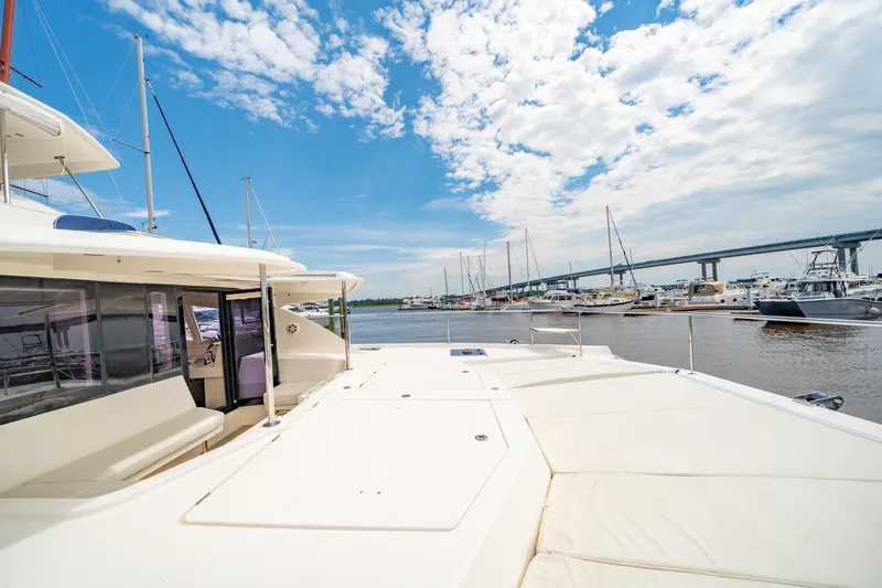 Blue Palmetto Yacht Photos Pics 