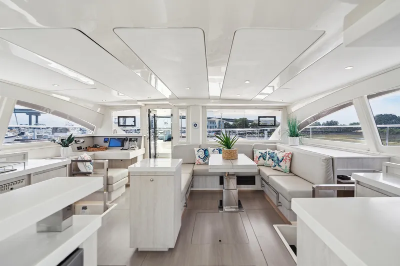 Blue Palmetto Yacht Photos Pics 