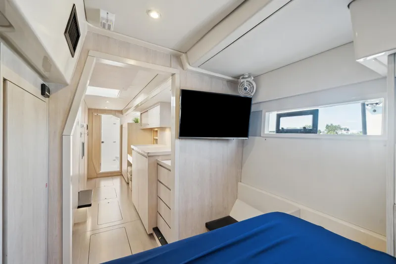 Blue Palmetto Yacht Photos Pics 